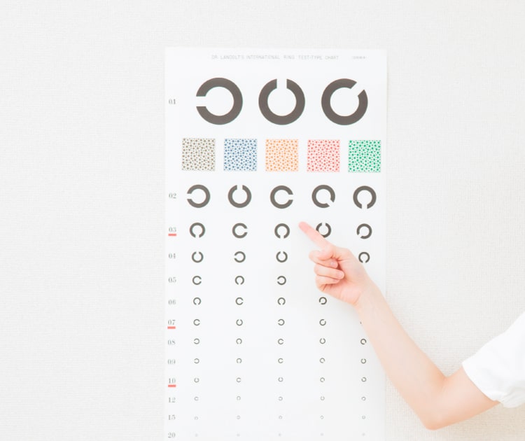 眼科専門の知識を持つ視能訓練士が勤務しております